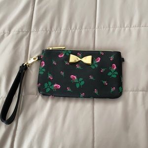 Women’s Betsey Johnson Charging Wristlet